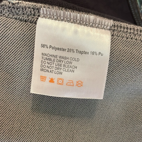 Cannondale Quadte Carbon technology biking jacket size Large - Picture 3 of 4